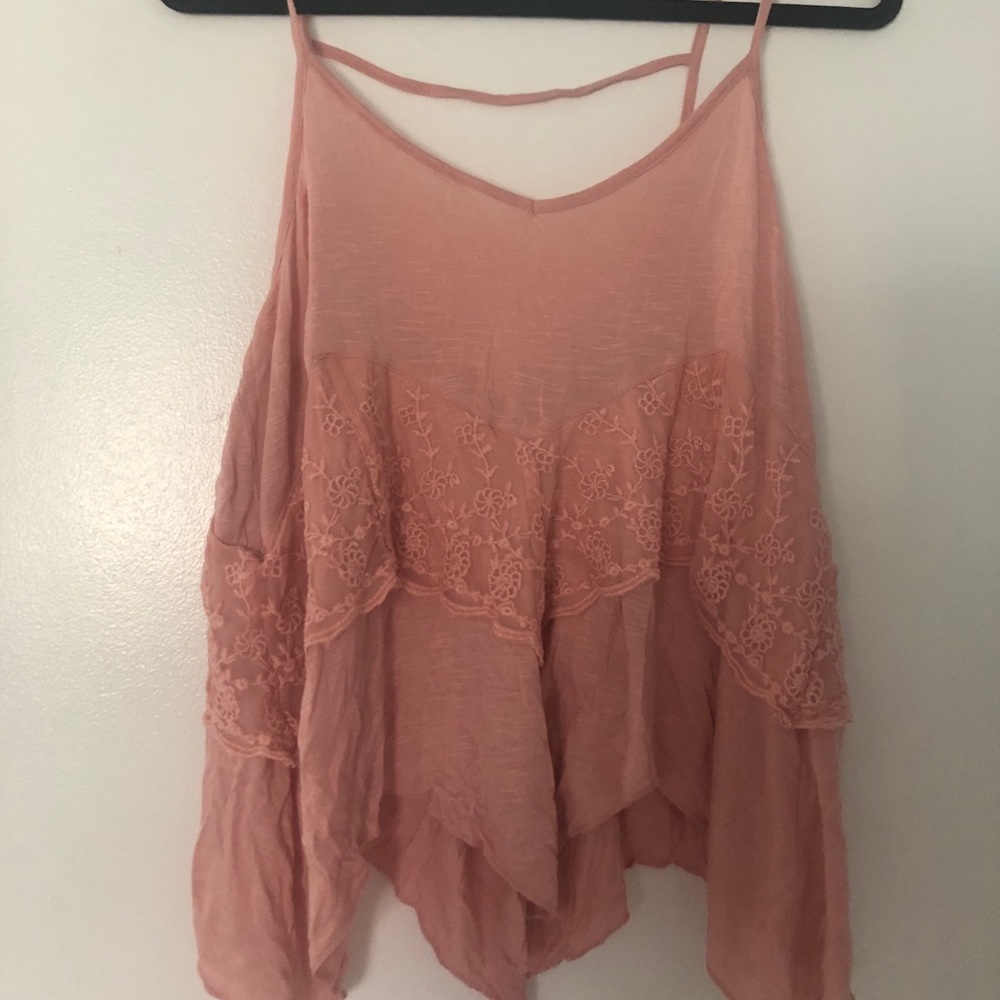 Pale pink tank top perfect for summer!